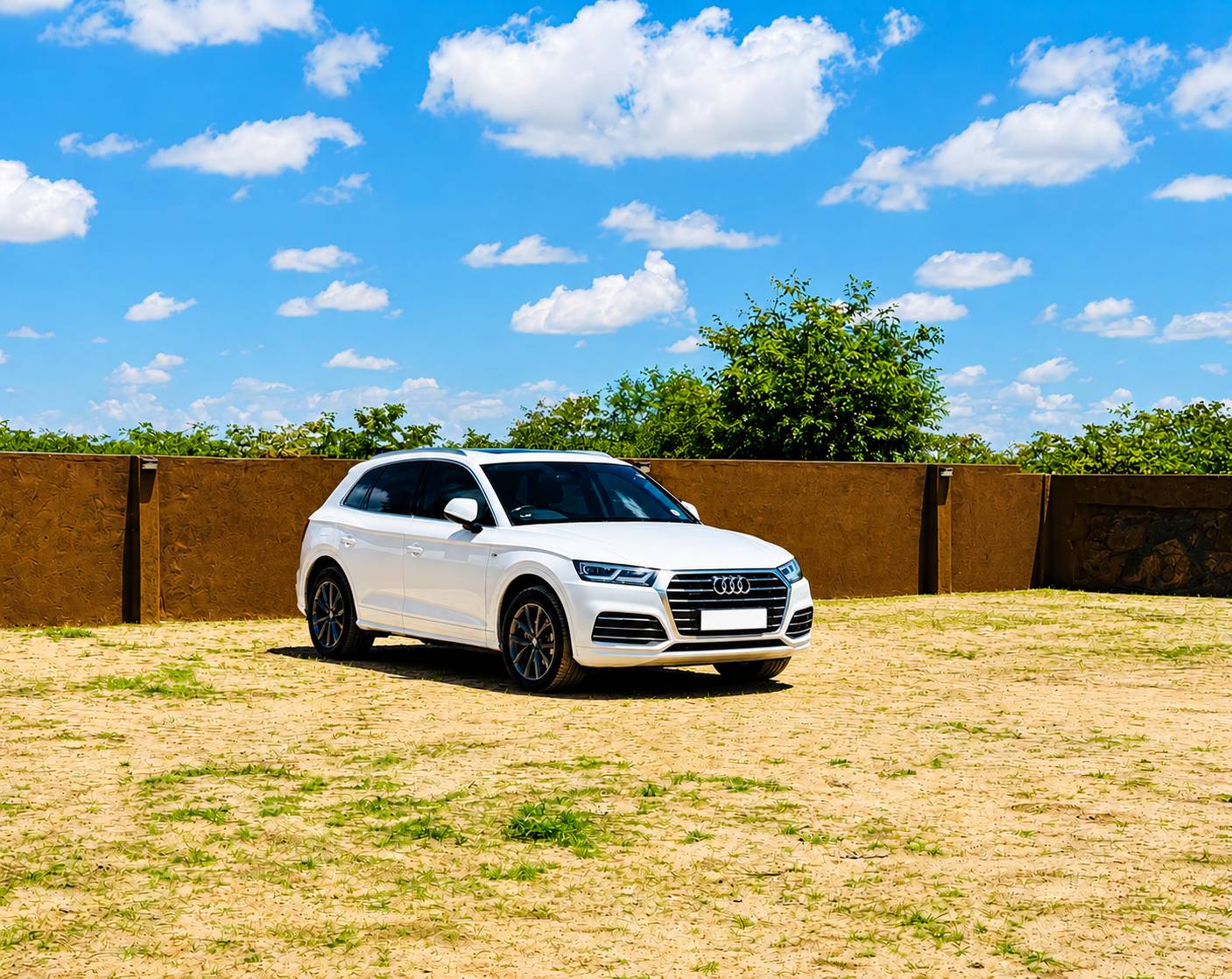 SEGEN Tours Audi Q5 SUV
